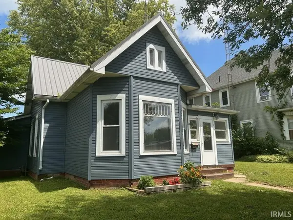 228 Simmons ST, Cambridge City, IN 47327-1137