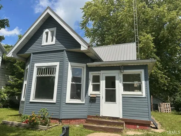 228 Simmons ST, Cambridge City, IN 47327-1137