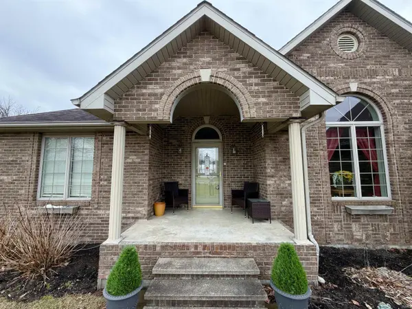 1131 E Tonya DR, Clinton, IN 47842