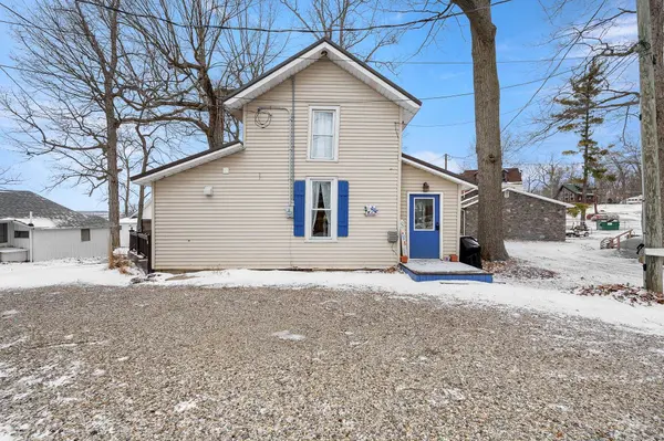 440 Lane 120, Hamilton Lake ***, Hamilton, IN 46742