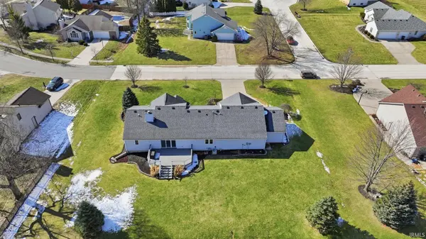 11224 Millstone DR, Fort Wayne, IN 46818-9582