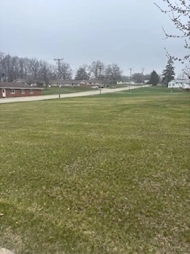 101 Thompson St NW, Hopkinton, IA 52237