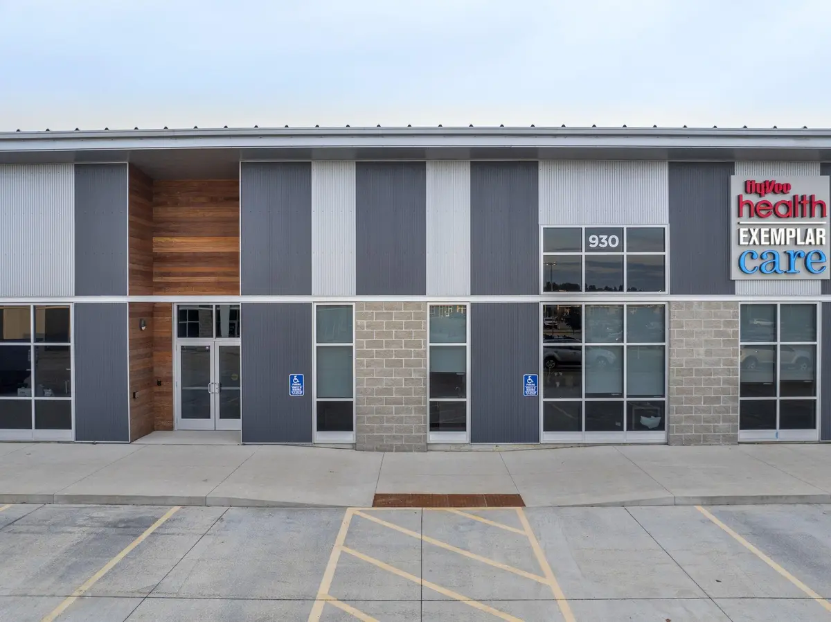 930 Viking RD #Suite 105, Cedar Falls, IA 50613