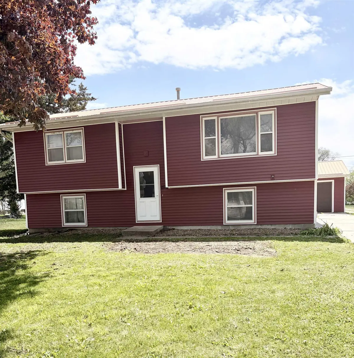 1570 Bowers ST, Waterloo, IA 50707