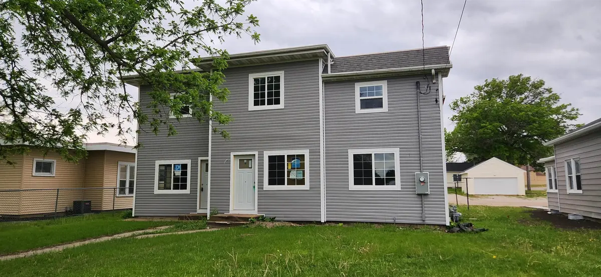 406-408 Gladys ST, Waterloo, IA 50702