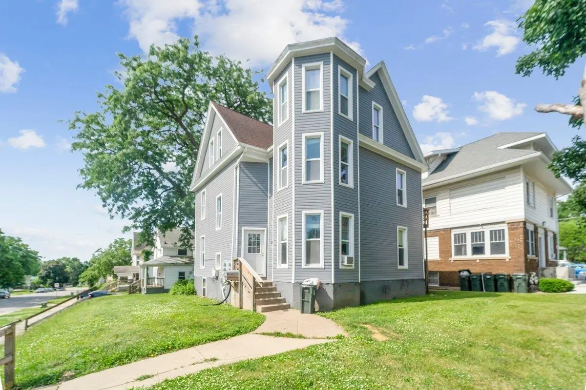 2503 Olive ST, Cedar Falls, IA 50613