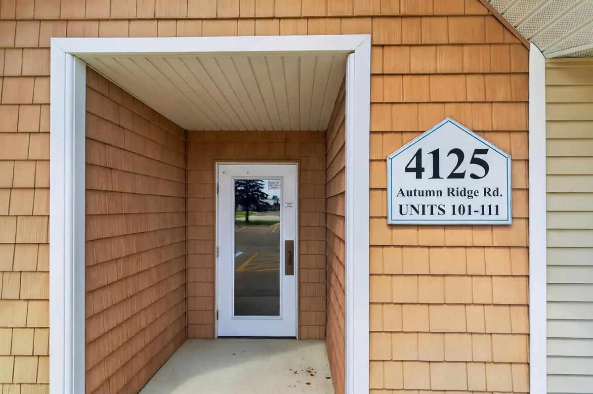 4125 Autumn Ridge RD #108, Cedar Falls, IA 50613