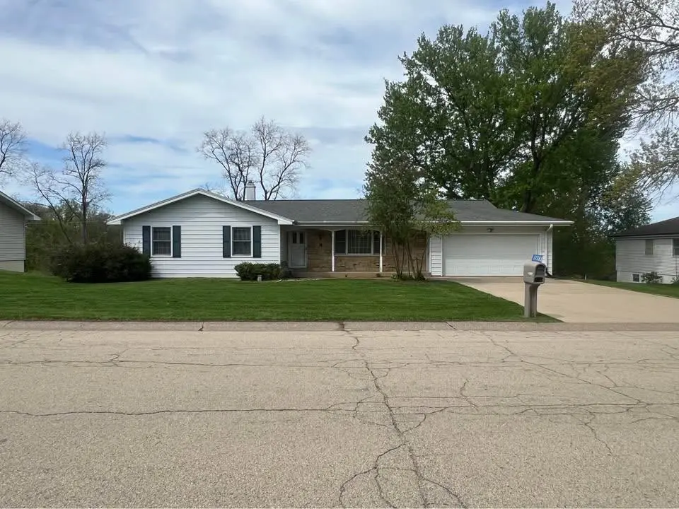 11383 Robin hood, Dubuque, IA 52001