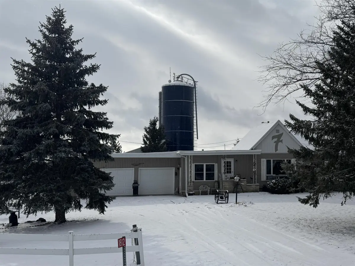 1812 Timber Ave. AVE, Charles City, IA 50616