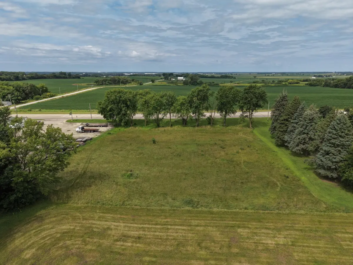 Logan AVE, Waterloo, IA 50703