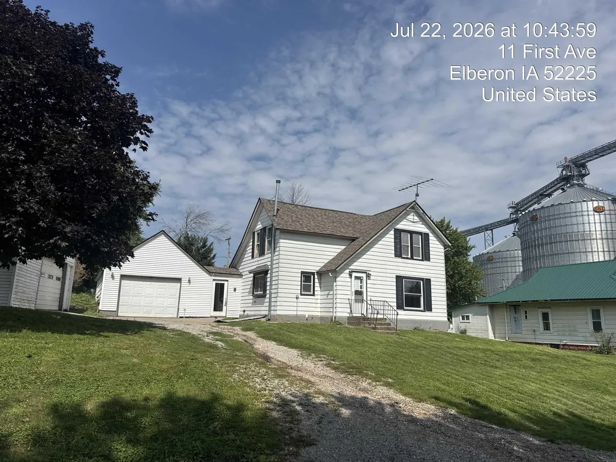 8 1st AVE, Elberon, IA 52225