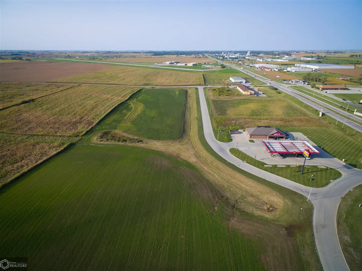 505 Lang Creek AVE, Grinnell, IA 50112