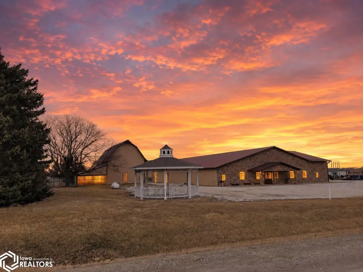 20595 255Th ST, Sigourney, IA 52591