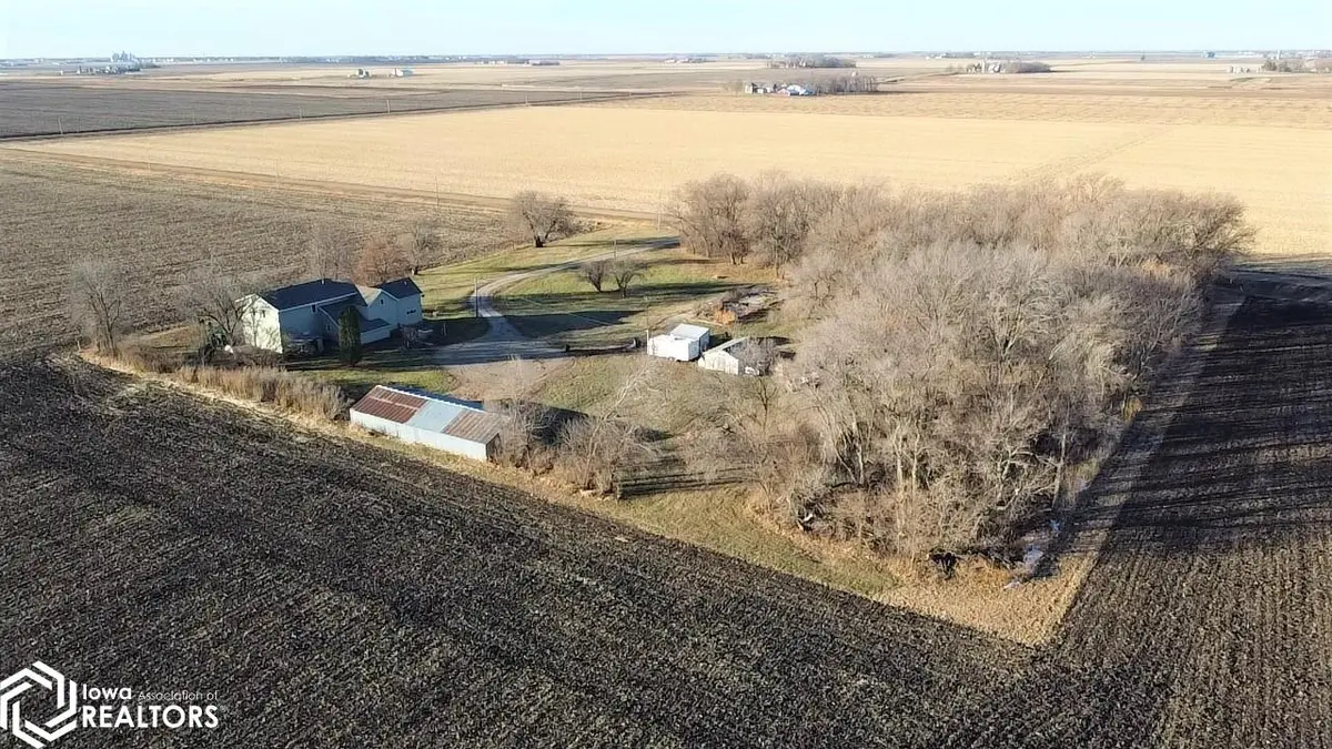 1704 30Th AVE, West Bend, IA 50597