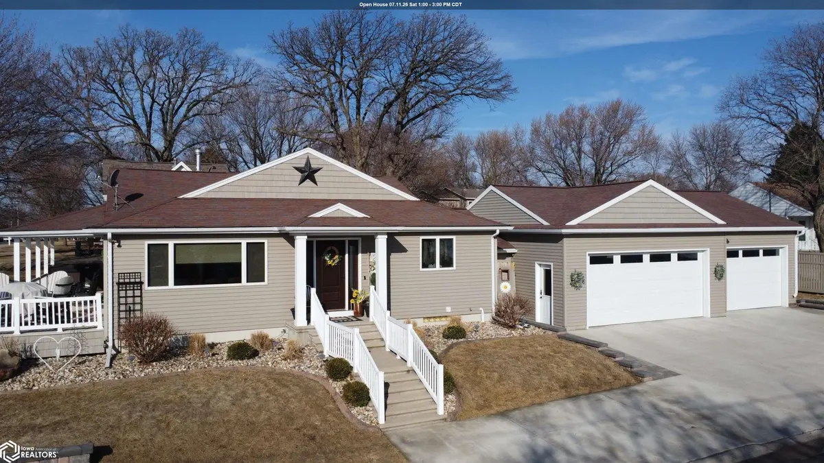 2 Hillcrest ST, Ventura, IA 50482
