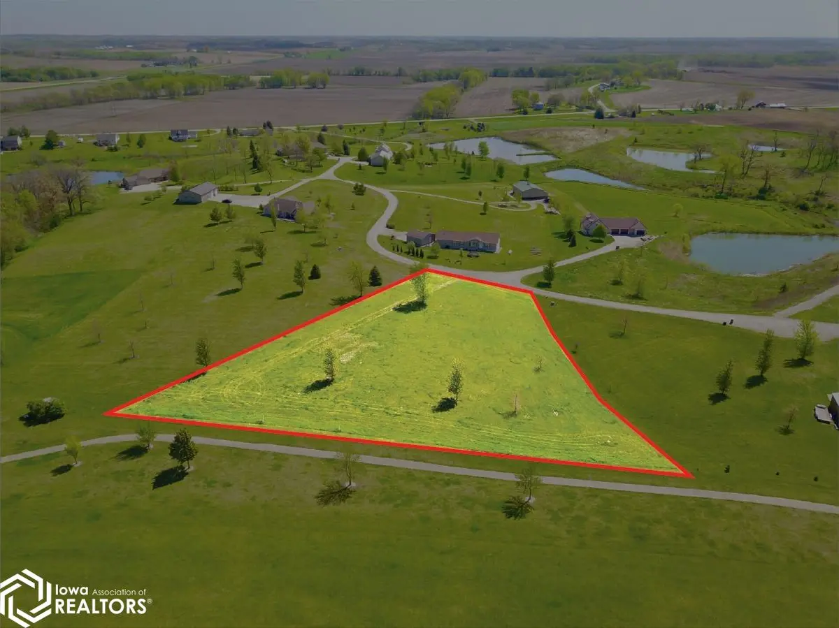 309 Hillside DR, Lynnville, IA 50153
