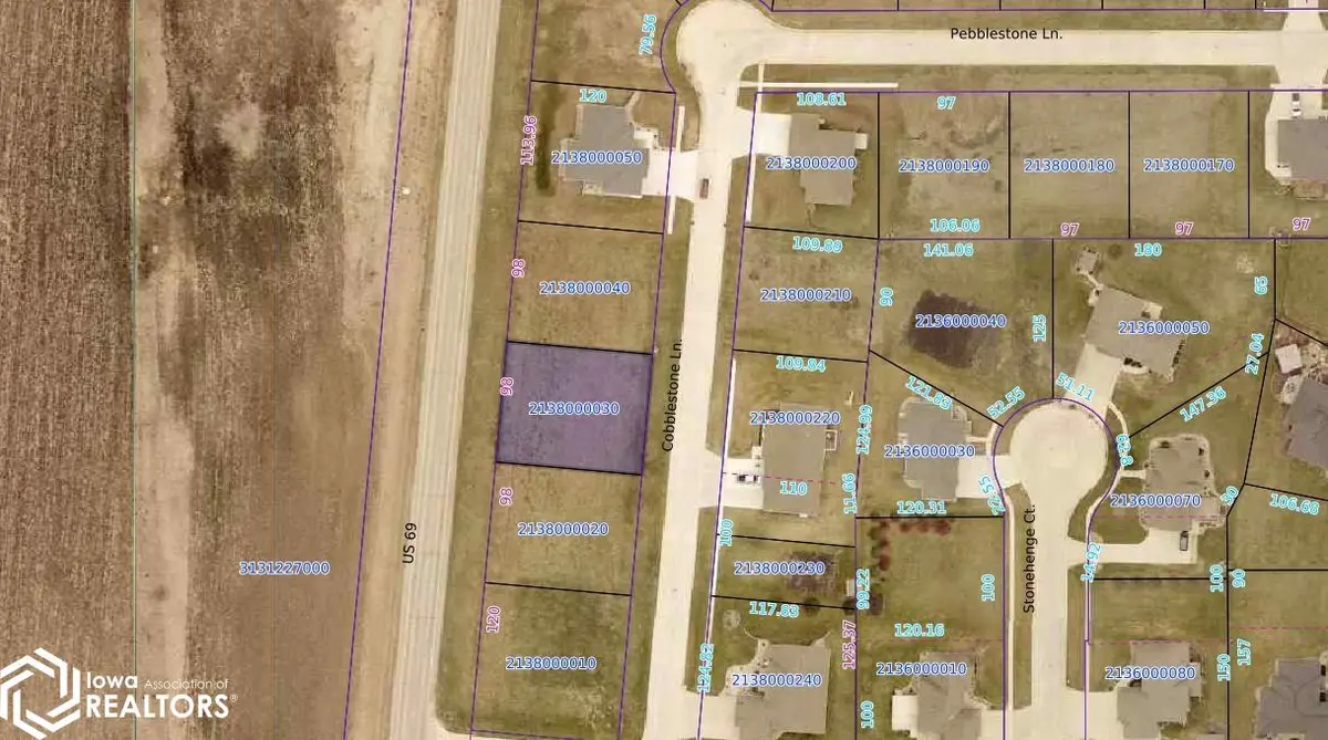 970 Cobblestone LN, Garner, IA 50438