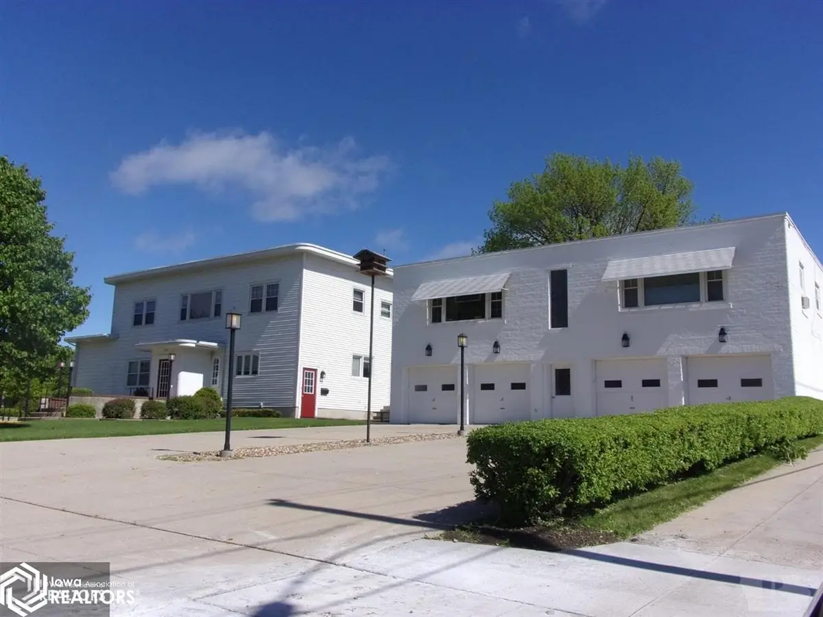 503 E 1st ST, Carroll, IA 51401