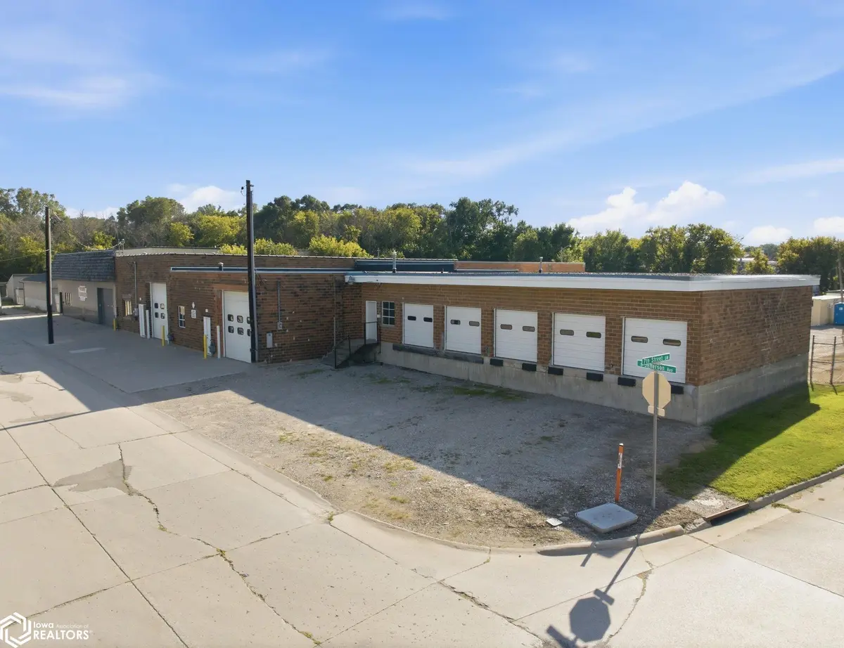 708-712 S Jefferson, Mason City, IA 50401
