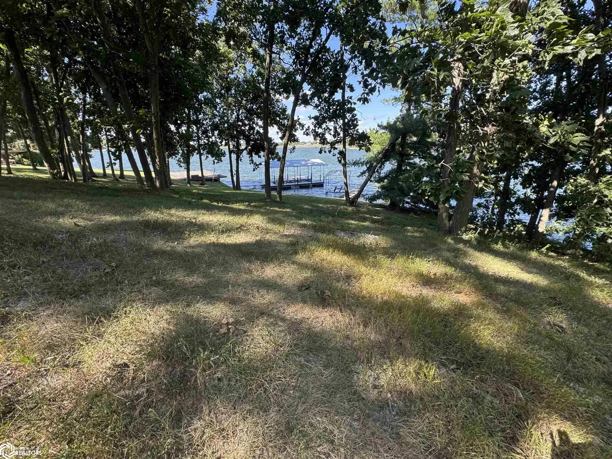 1276 Bee Tree LN, Ellston, IA 50074