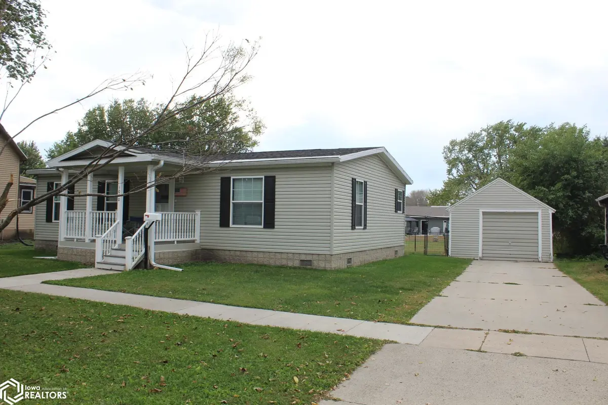 1050 Bush AVE, Garner, IA 50438