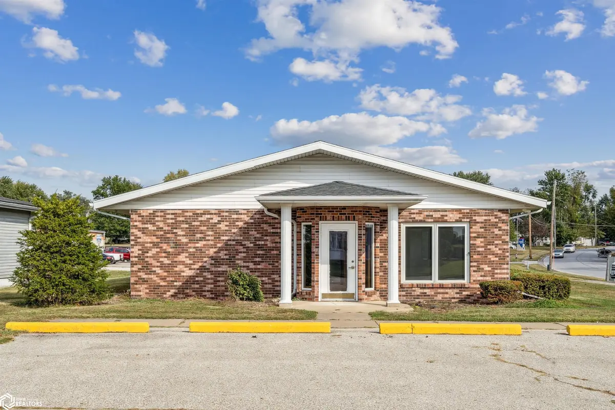 3031 Flint Hills DR, Burlington, IA 52601