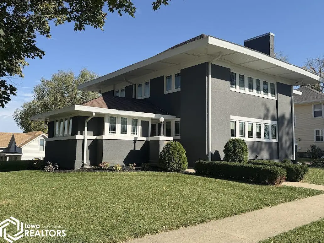 110 W 9Th ST, Atlantic, IA 50022