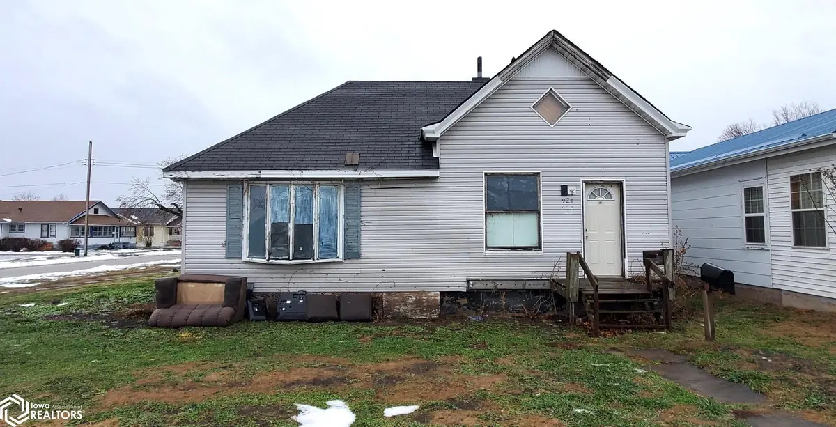 921 23rd ST, Fort Madison, IA 52627