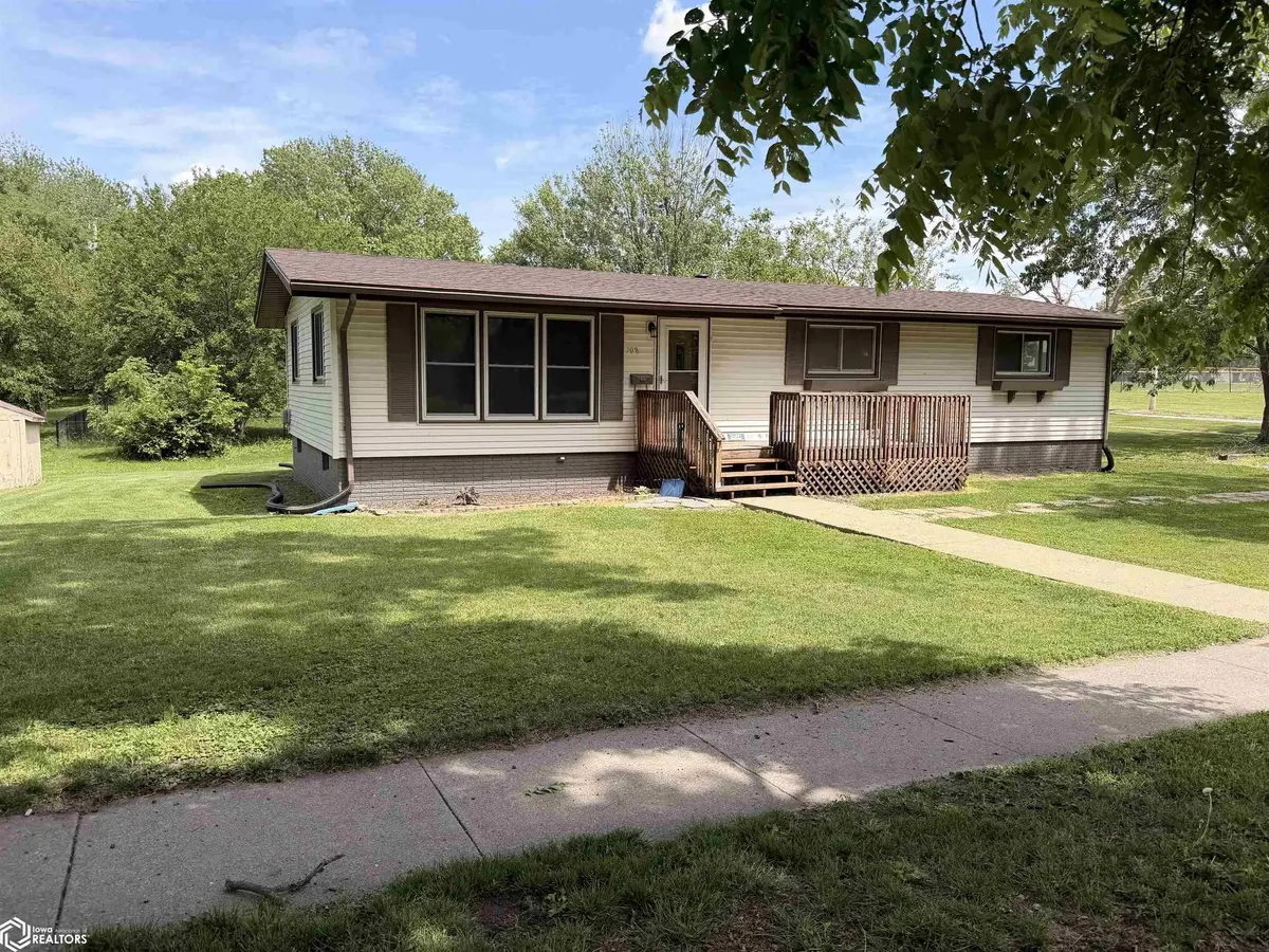 708 N 13Th ST, Chariton, IA 50049