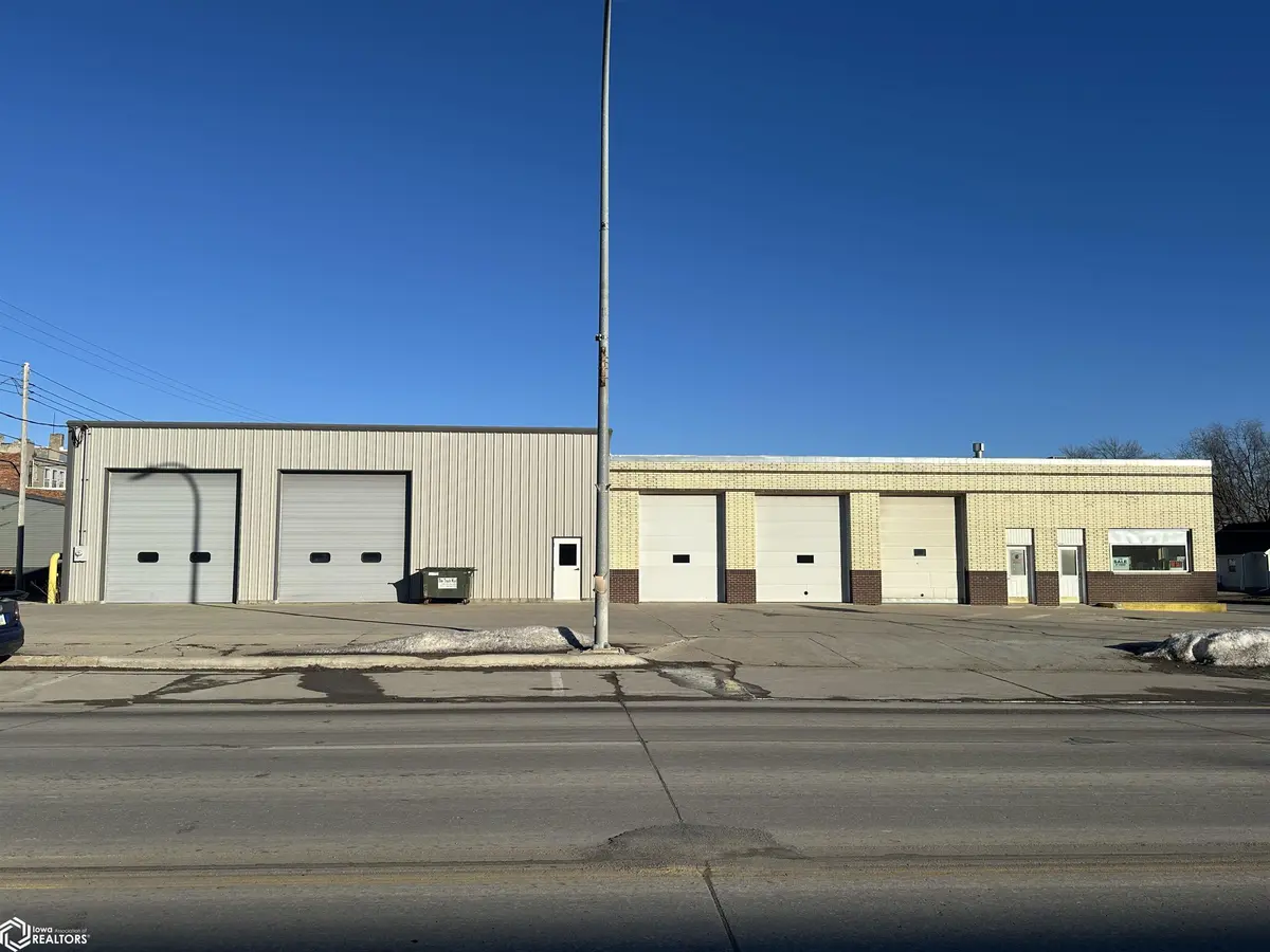 116 S Commercial, Eagle Grove, IA 50533-9999