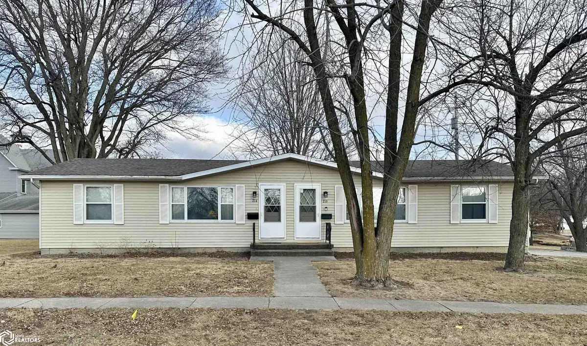 216 S 12Th ST, Chariton, IA 50049