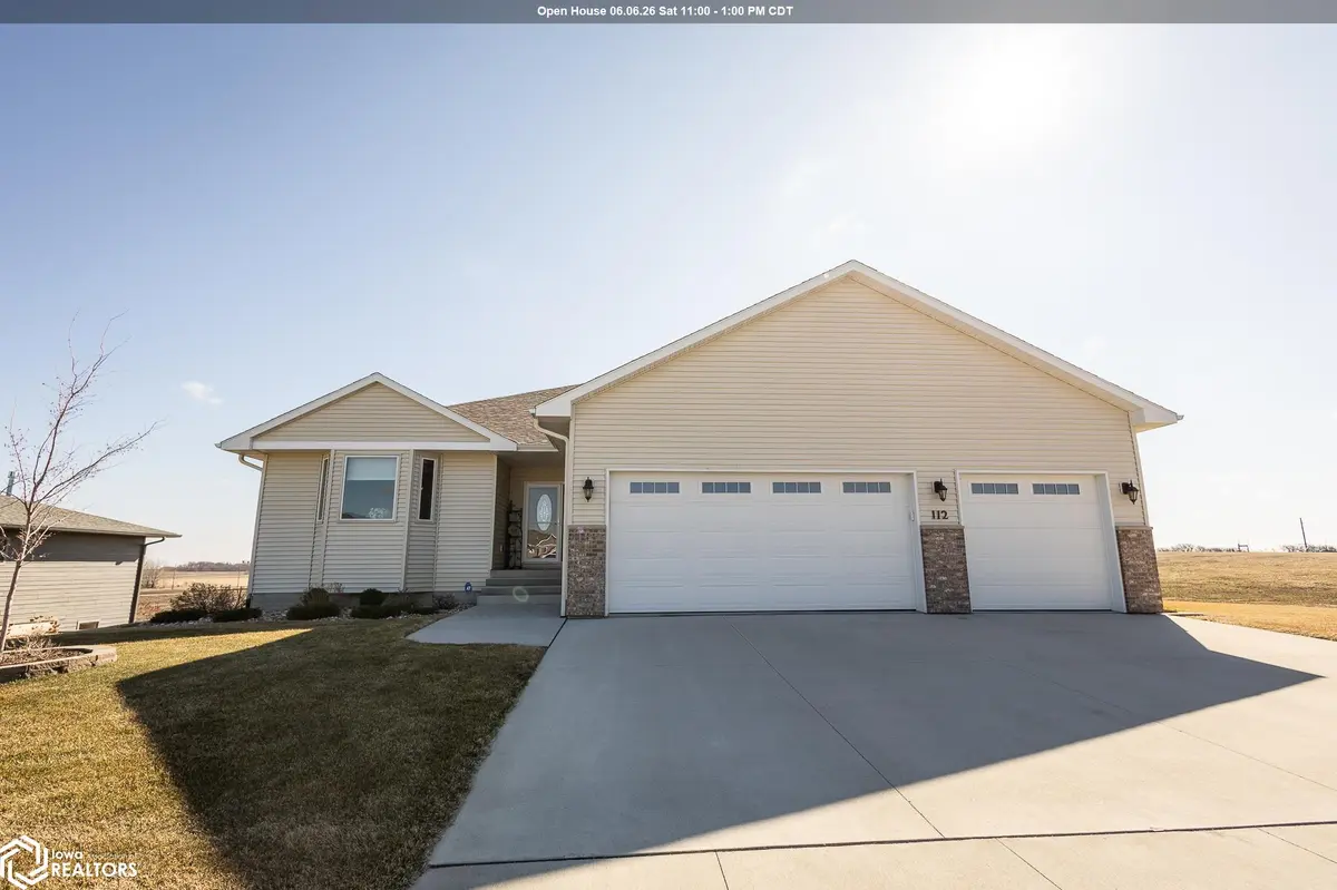 112 Coventry CT, Clear Lake, IA 50428