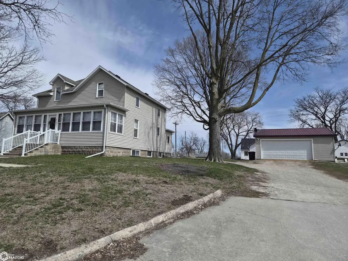 518 S Lucas AVE, Eagle Grove, IA 50533