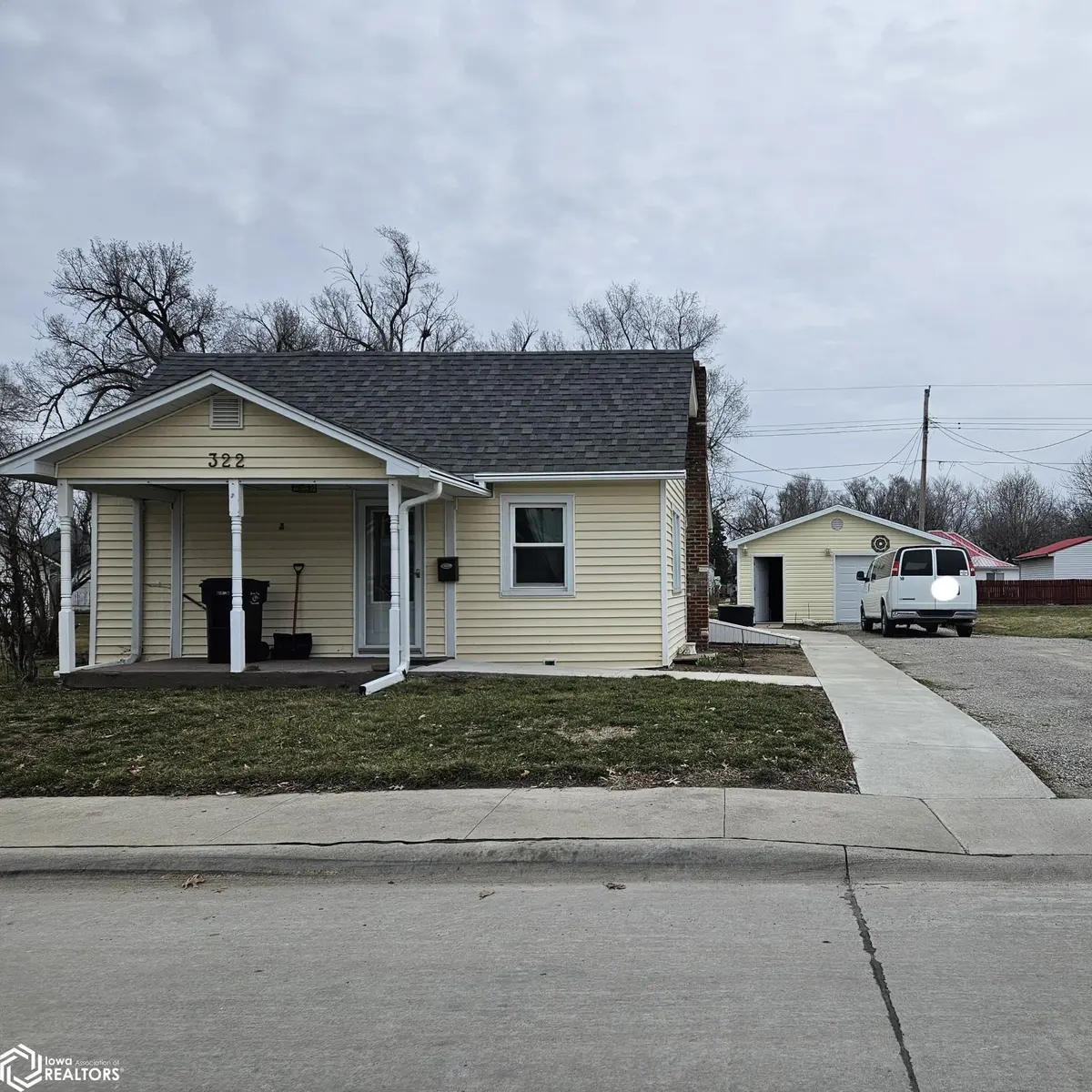 322 S Davis ST, Ottumwa, IA 52501