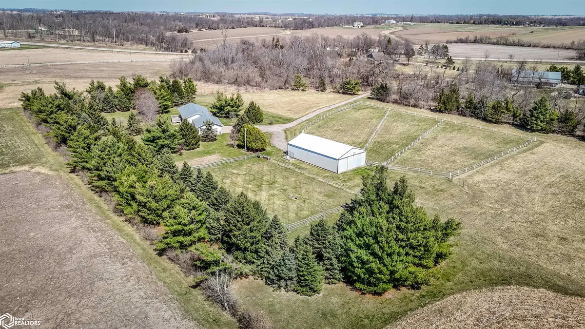 3522 Lori Sue LN, Toddville, IA 52341