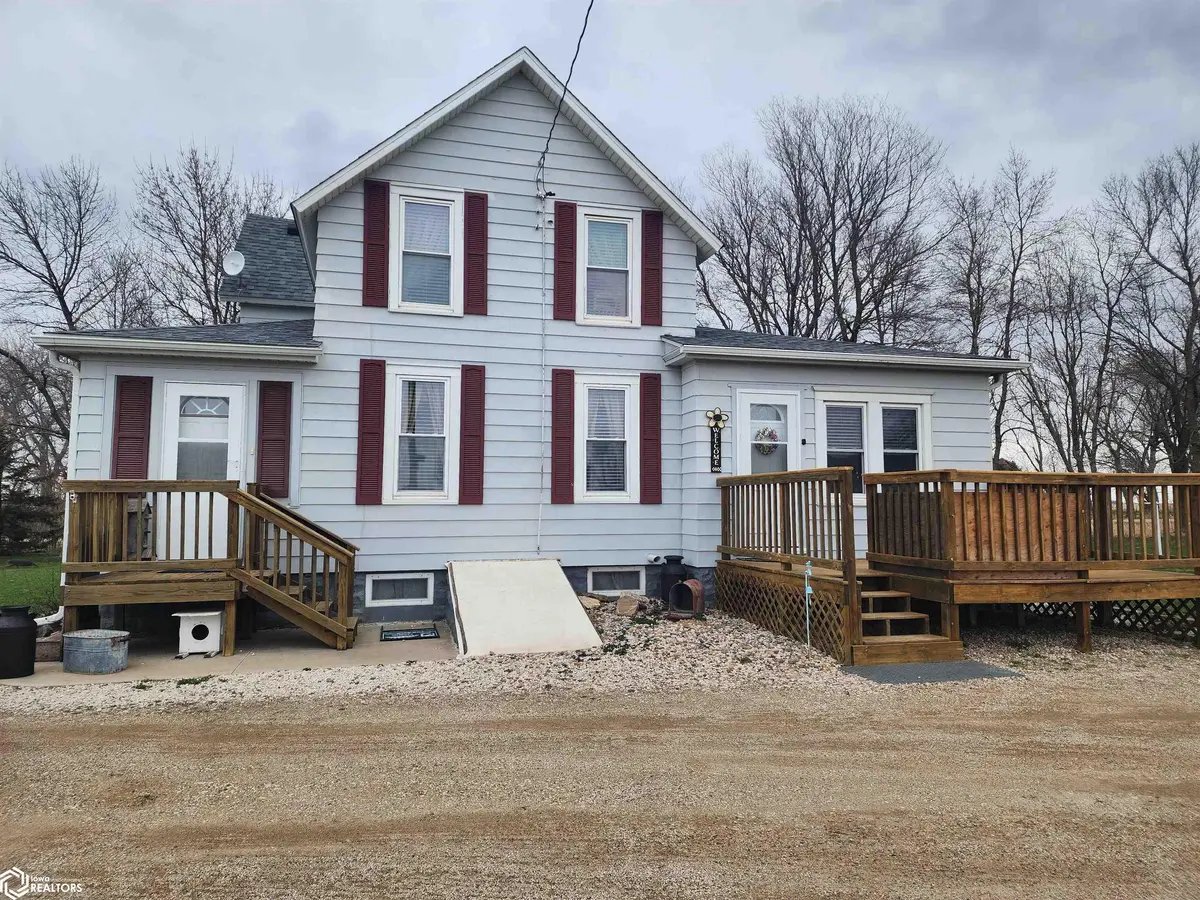 1708 30th Ave, Whittemore, IA 50598