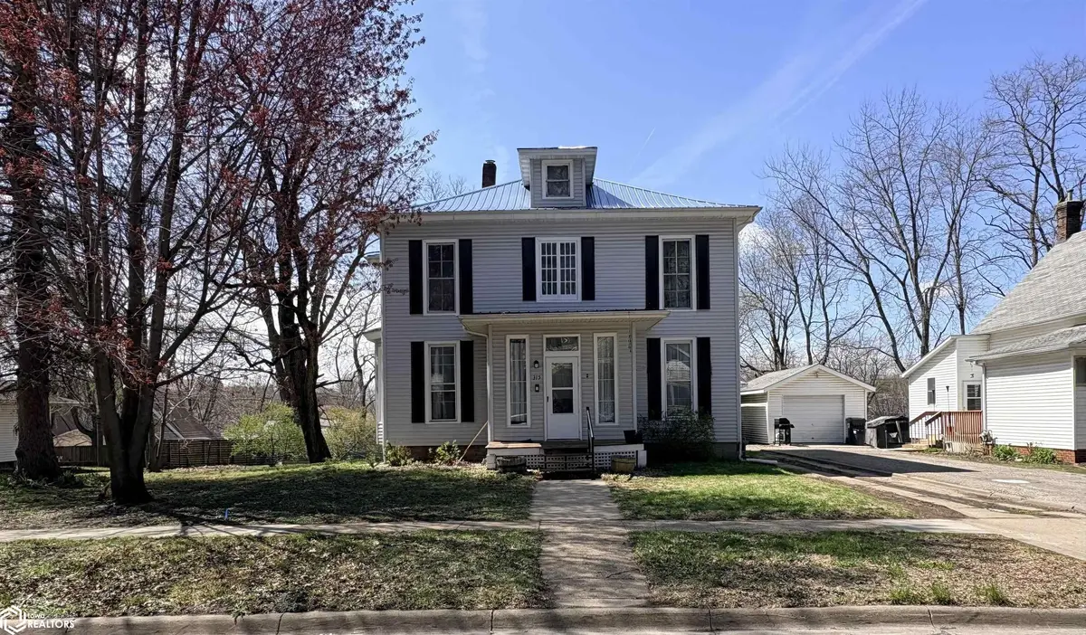 315 N 3Rd ST, Oskaloosa, IA 52577
