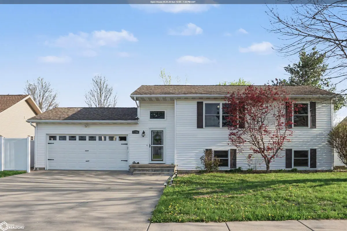 1704 Sioux ST, Burlington, IA 52601
