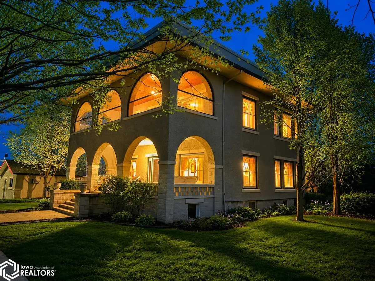 129 W 2Nd ST, Glidden, IA 51443