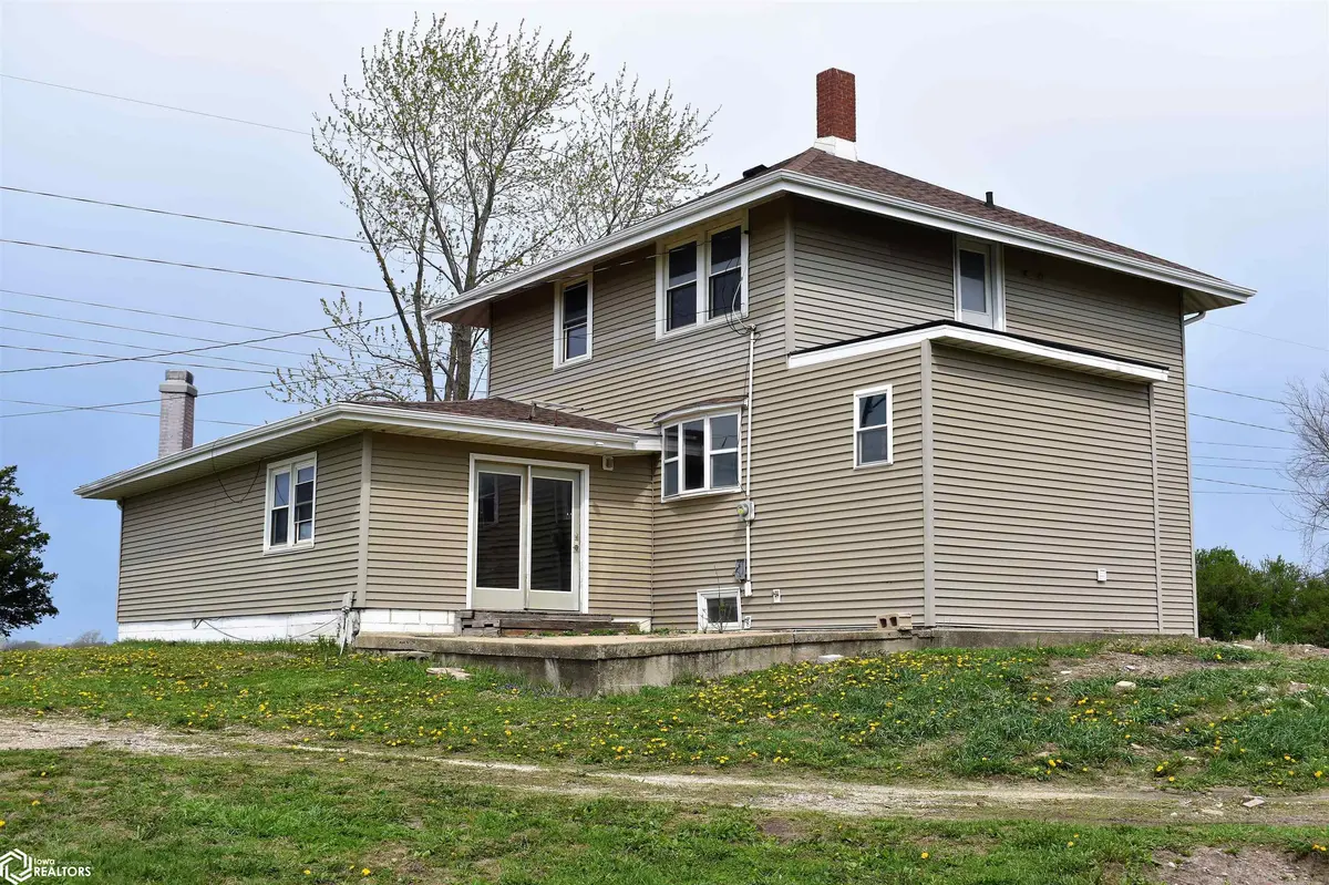 1614 Commercial, Iowa Falls, IA 50126