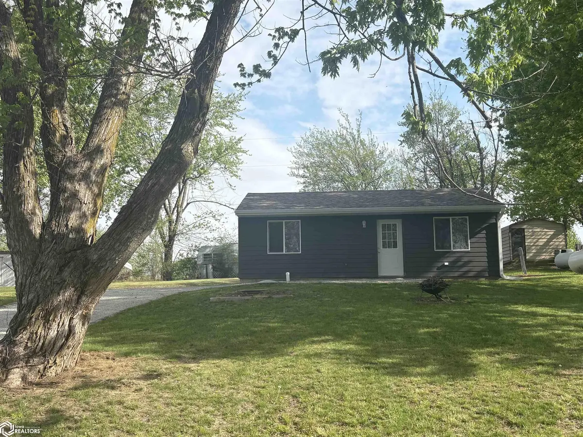 5253 5TH ST, Melrose, IA 52569