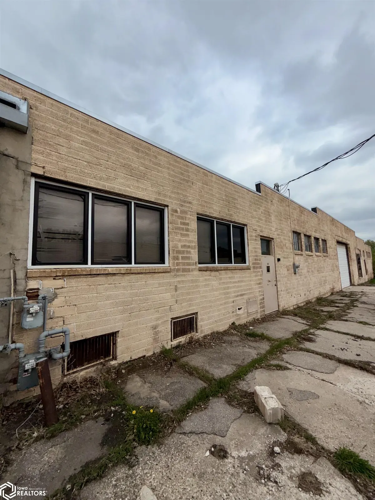 22 10th ST, Mason City, IA 50401