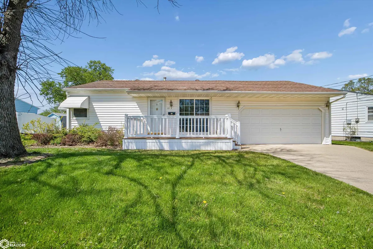 13 Friendly LN, Ottumwa, IA 52501