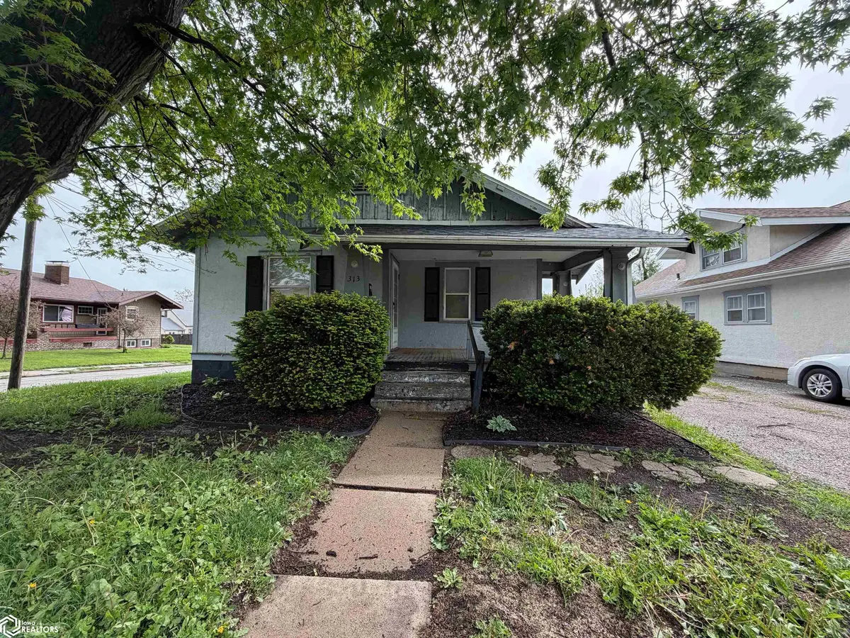 313 N Haynes AVE, Centerville, IA 52544
