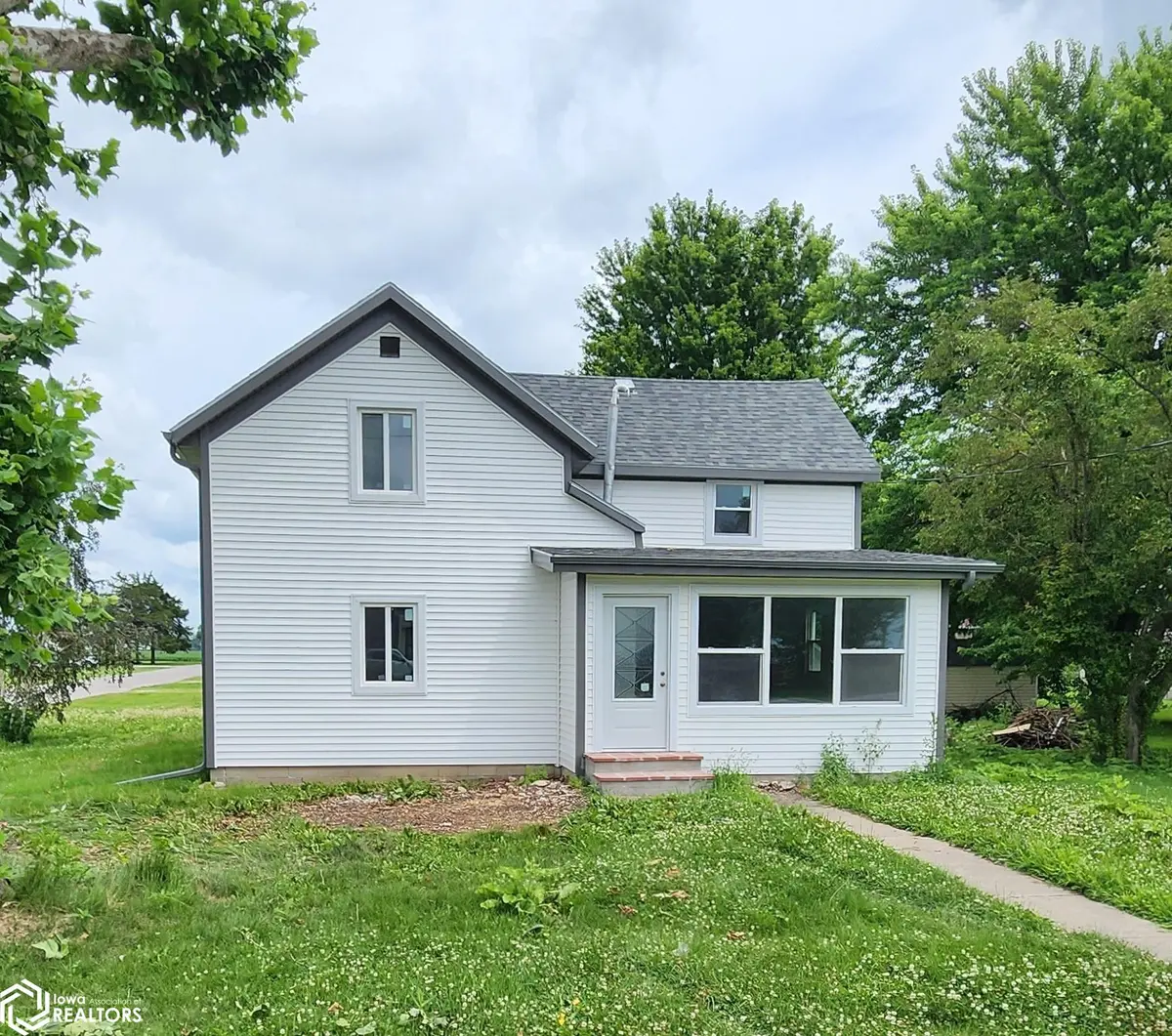 107 N 3rd ST, Vincent, IA 50594