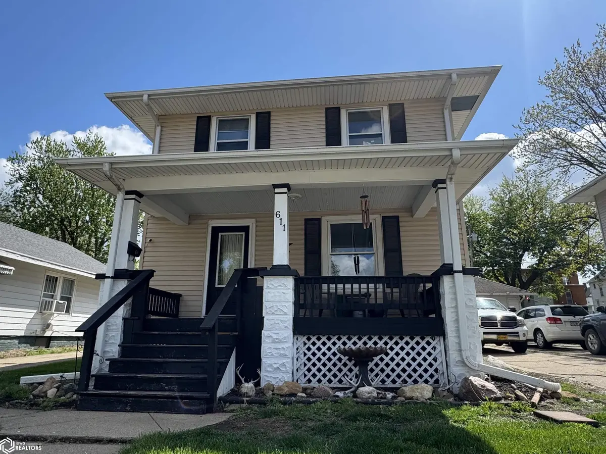 611 N Elm ST, Creston, IA 50801