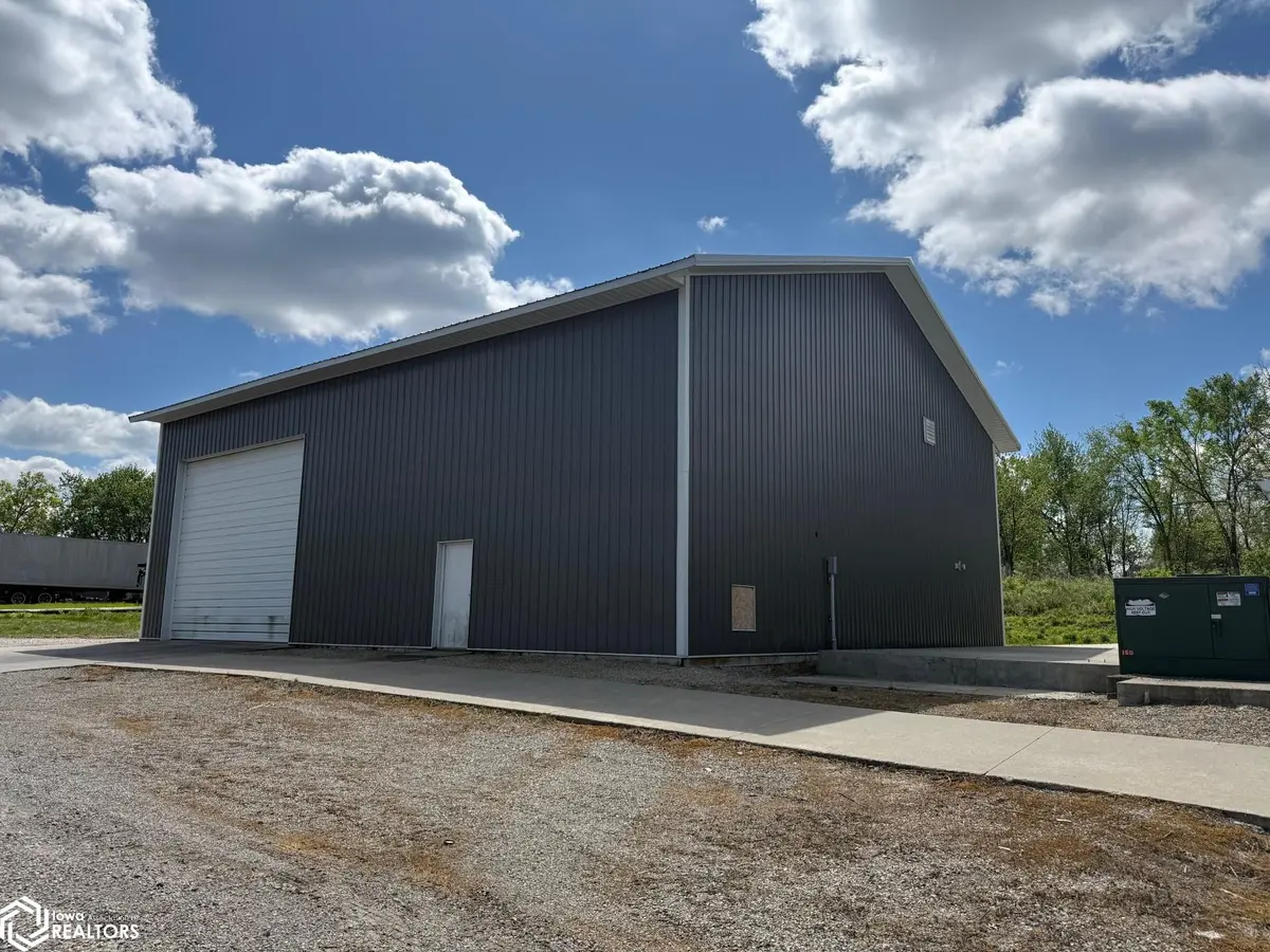 000 Mill ST, Bloomfield, IA 52537