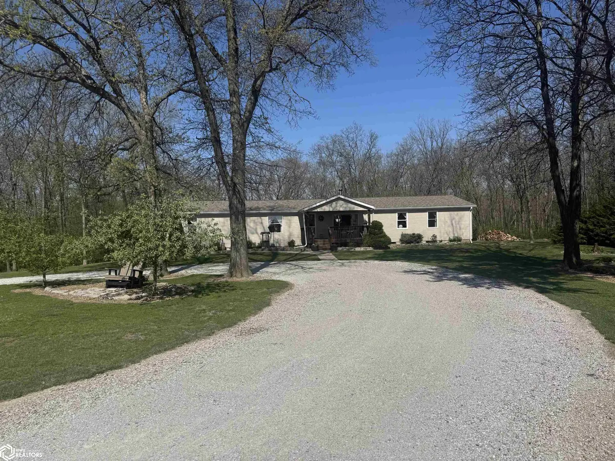 26417 205Th ST, Keosauqua, IA 52565