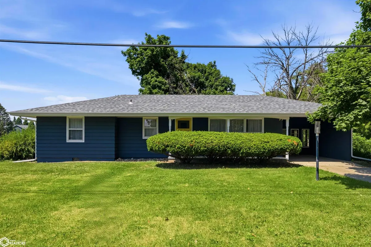 711 12th AVE, Grinnell, IA 50112