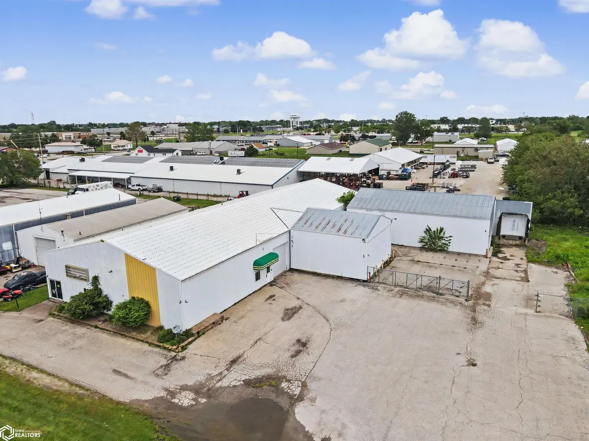 1130 Broadway ST, West Burlington, IA 52655